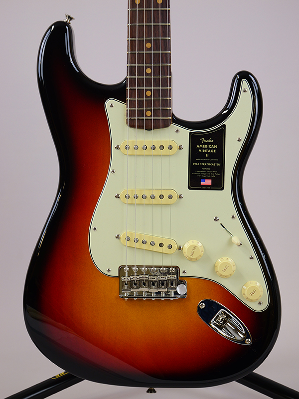 Fender American Vintage II 1961 Stratocaster 2024 (3-Color Sunburst)