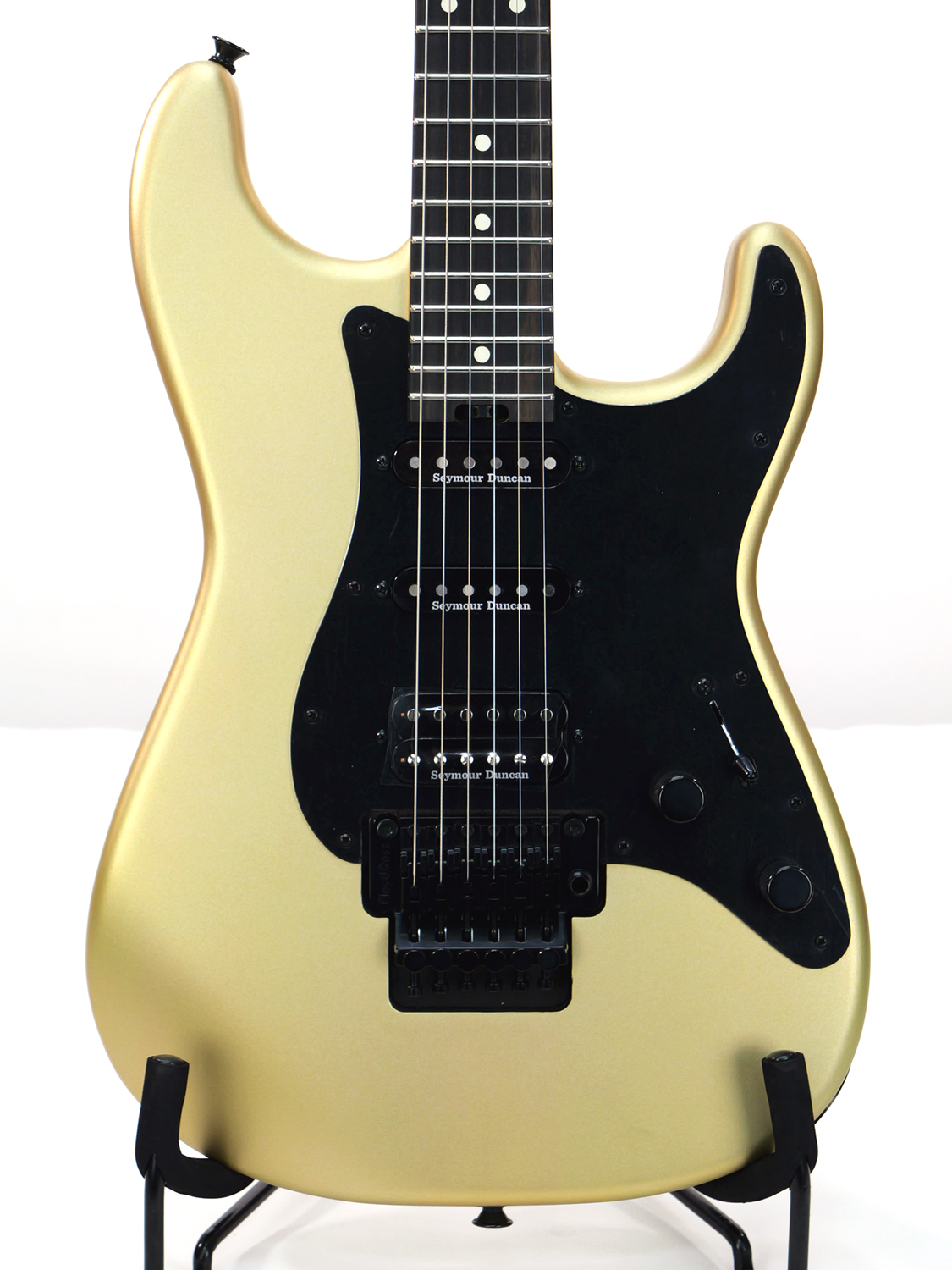 Charvel Pro-Mod So-Cal Style 1 HSS FR E 2022 (Pharaohs Gold)