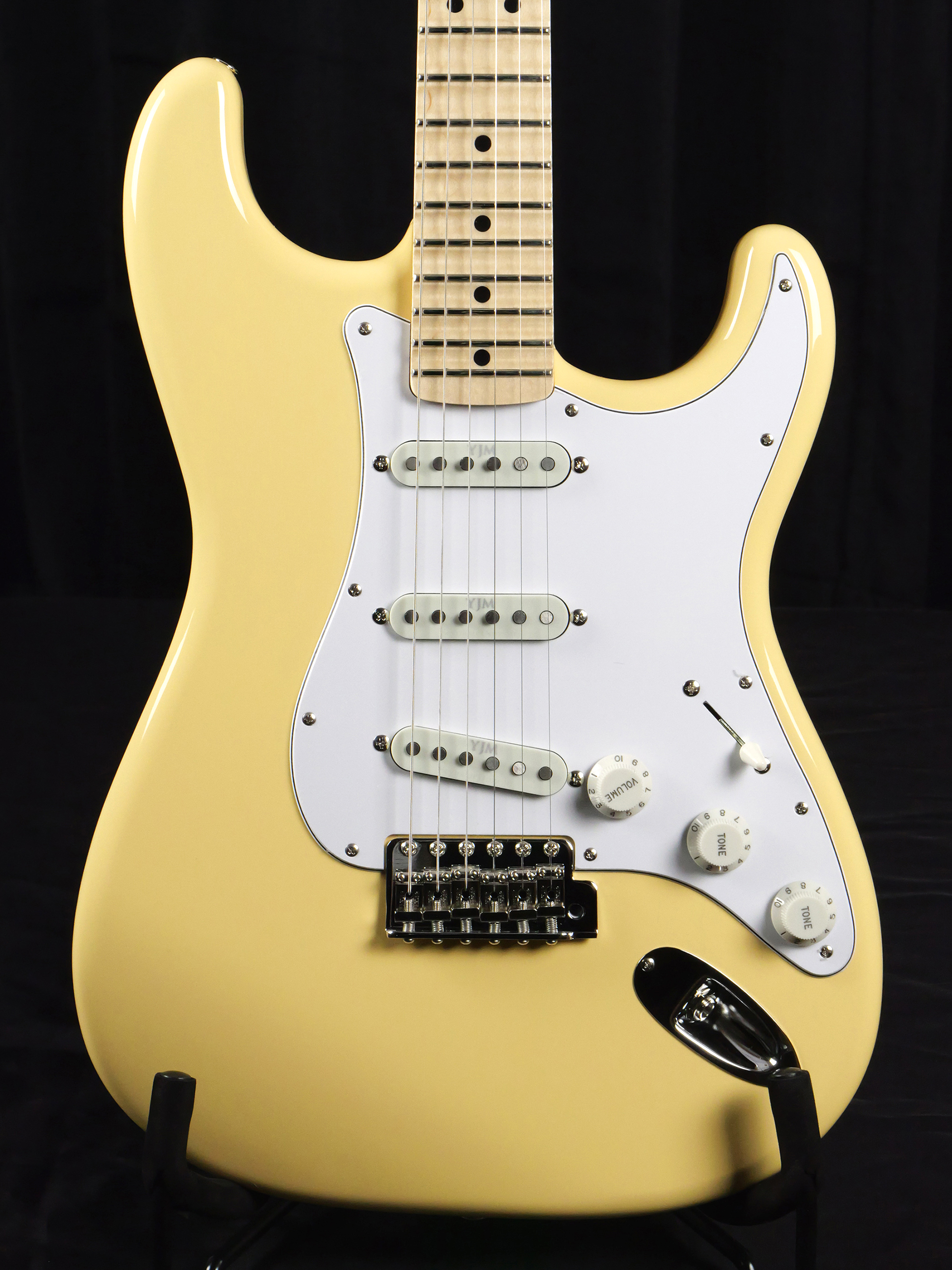 Fender Yngwie Malmsteen Stratocaster 2023 (Vintage White)