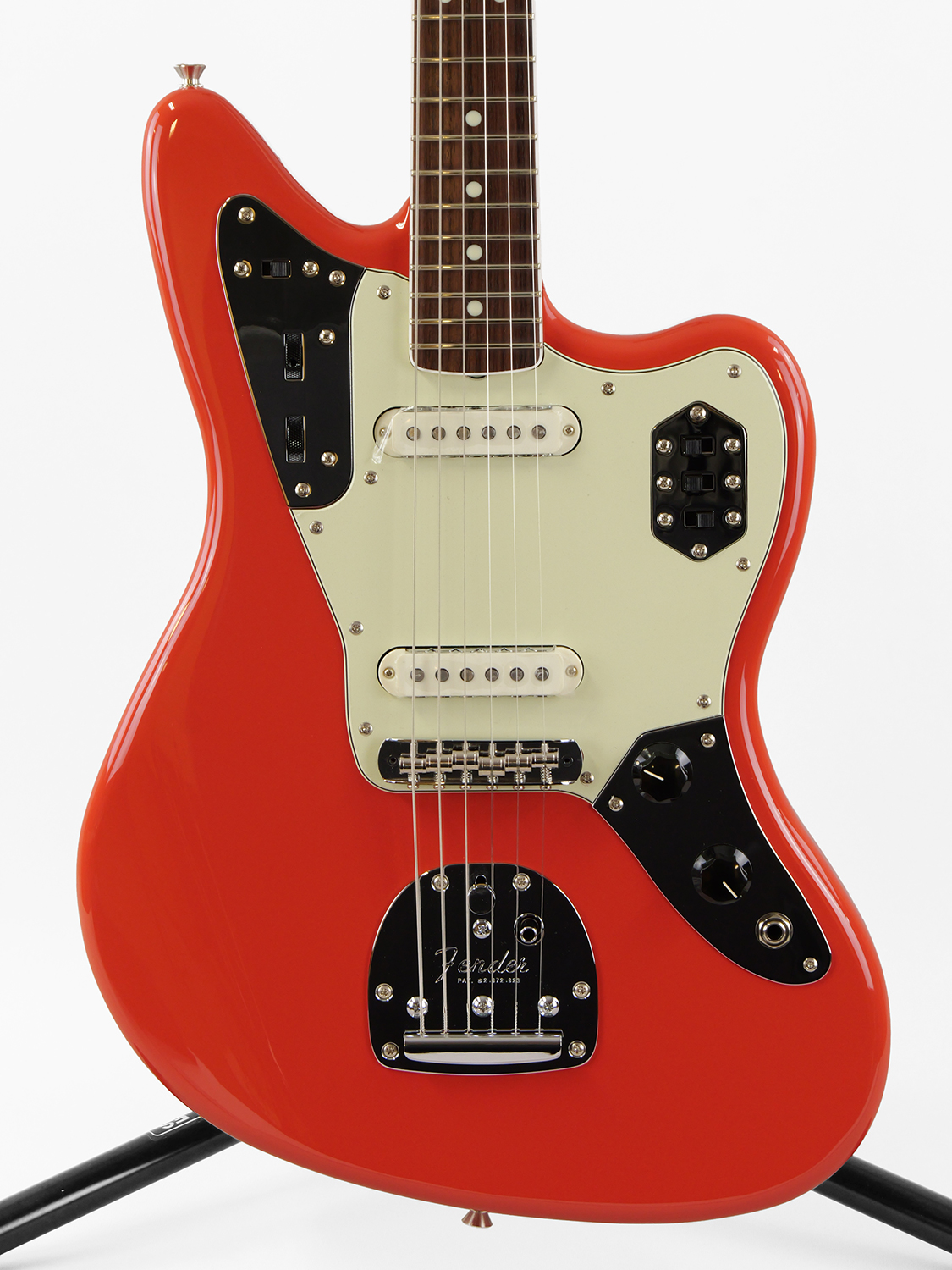 Fender FSR Made in Japan Traditional 60s Jaguar RW KI-25 with US Pickups (Fiesta Red)