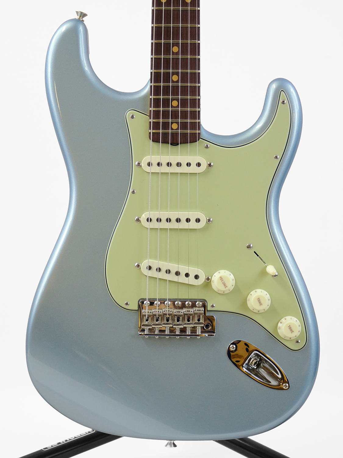 ☆Fender カスタムショップ セール実施中☆Fender Custom Shop Vintage Custom 1959 Stratocaster (Ice Blue Metallic)
